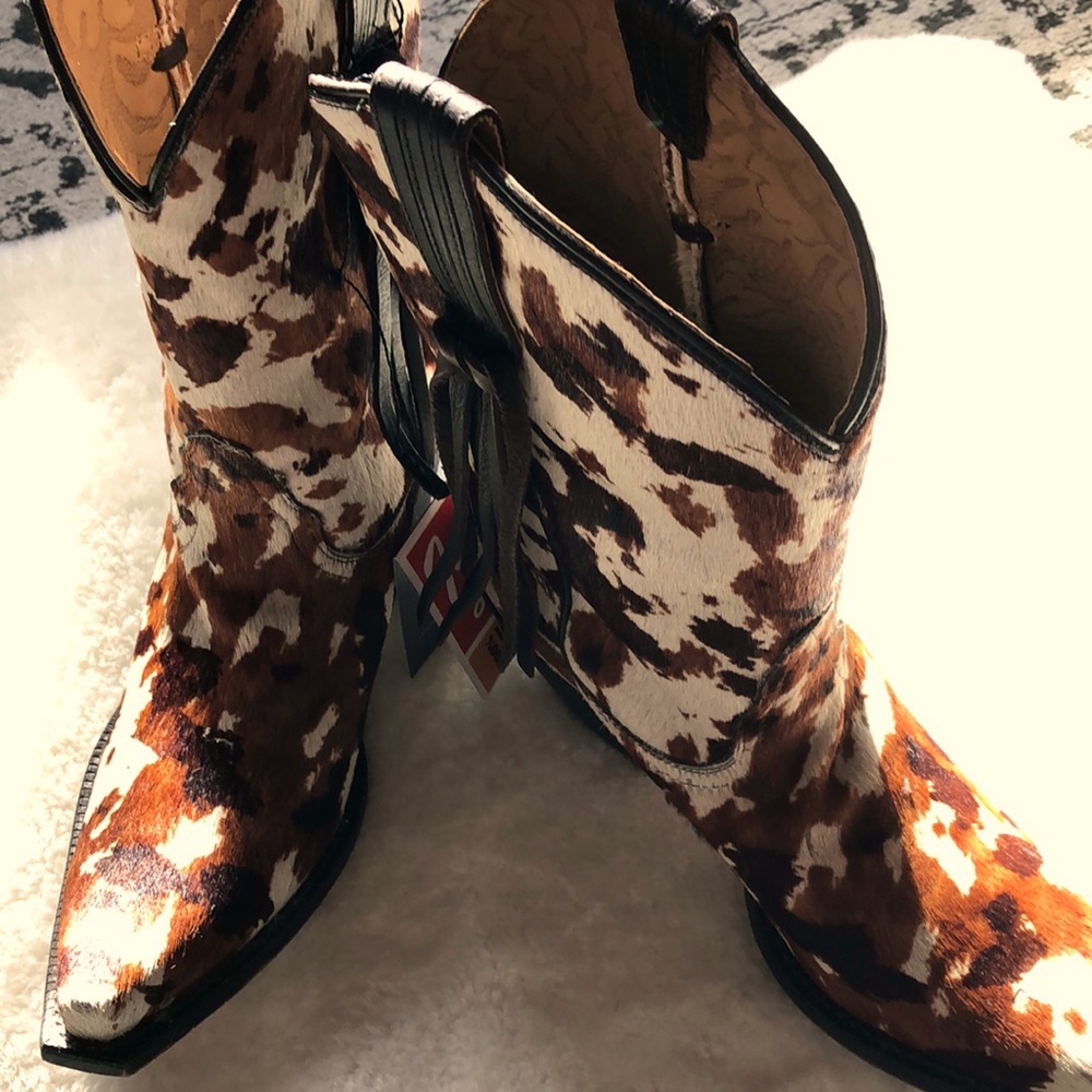 Tommy lama boots